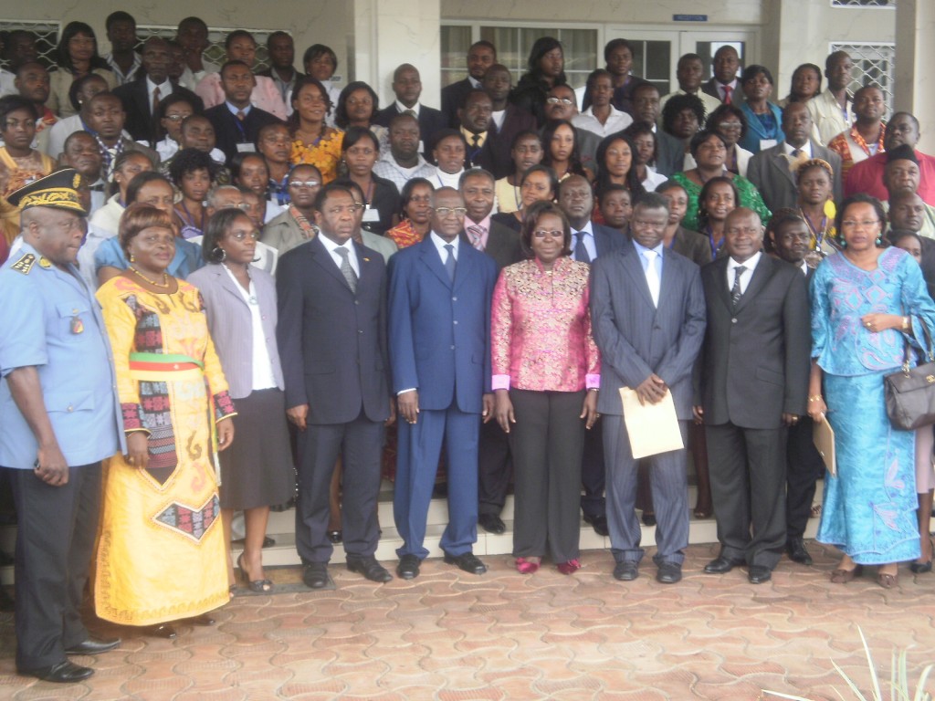 Stakeholders of the tourism sector pose for a family picture with the Tourism & Leisure Minister Bello Bouba Maigari