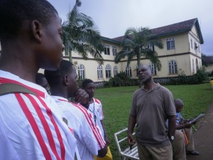 Barrister Emmanuel Eben SOBAN (R) sharing his experiences of yesteryears in Sasse College with some current students